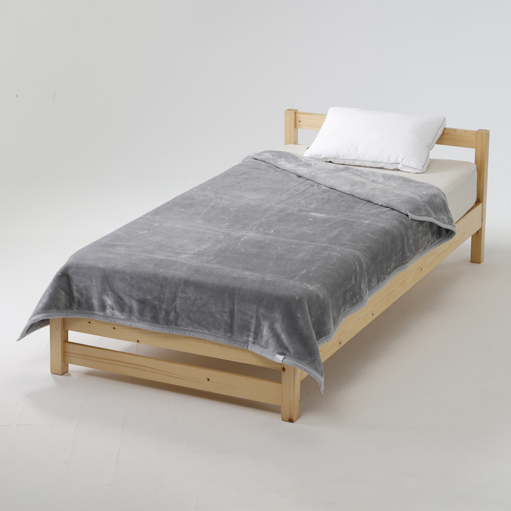 HAWAIIAN AIRLINES 毛布 グレー ハワイアン航空】機内サービスやアメニティ類の内容は？ エコノミー