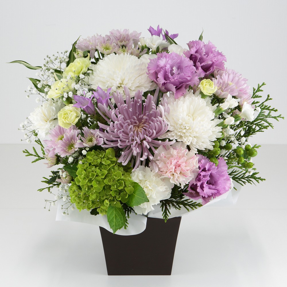 お供え花】【アレンジメントフラワー】心月（しんげつ） | イオン