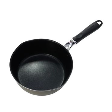 軽くて持ちやすい深型フライパン　IH対応