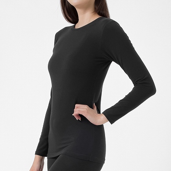 トップバリュ　レディス　ピースフィットＷＡＲＭコットンストレッチ　長袖Ｔシャツ　クロ